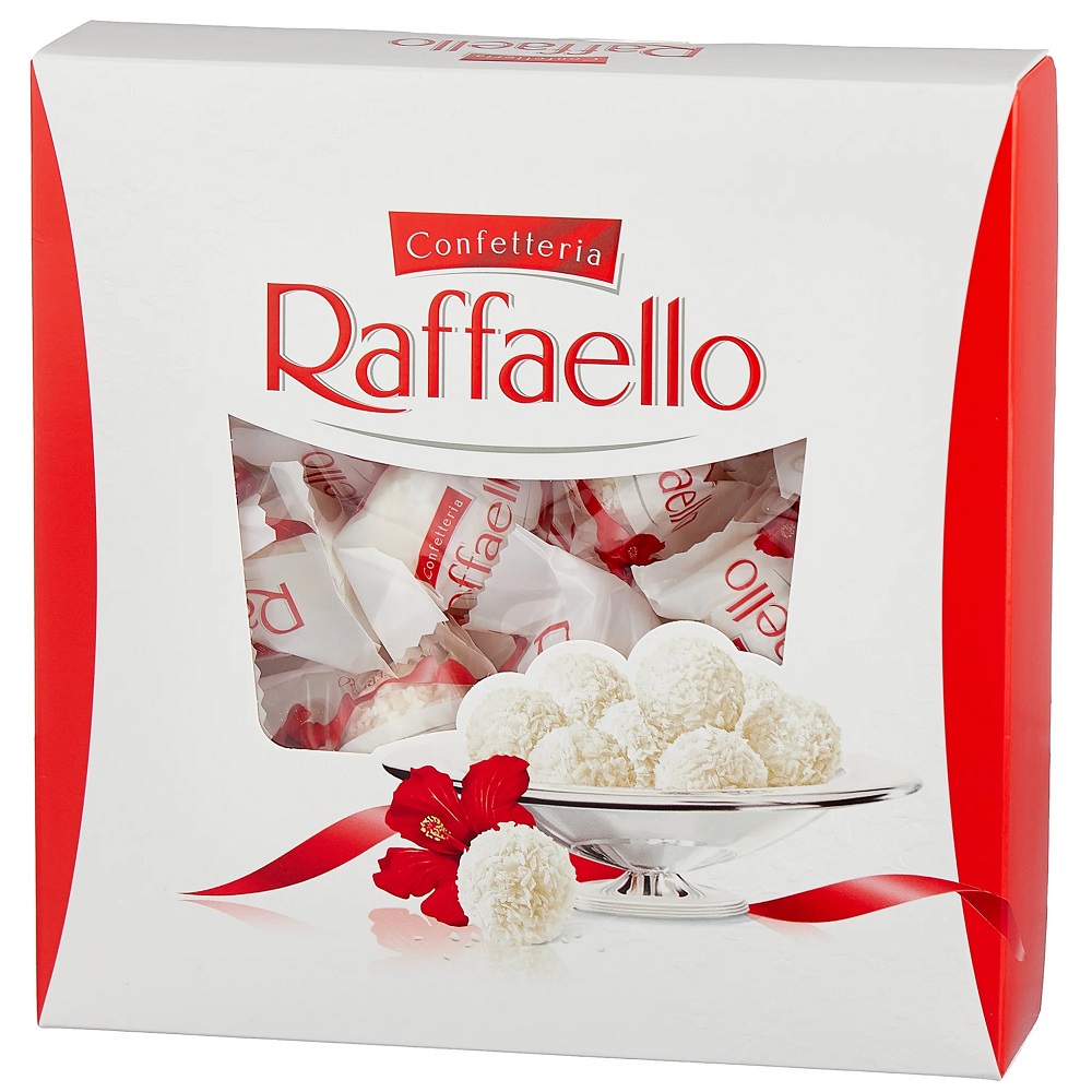 Набор конфет Raffaello с цельным миндальным орехом в кокосовой обсыпке, 240 г